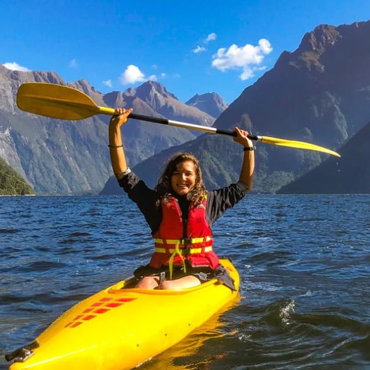 Guide kayaking Milford Sound