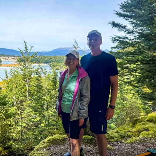 Couple hiking Kepler Track 200125