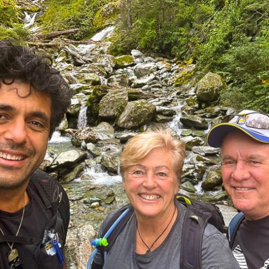 guests hike Routeburn track GW17MAR26