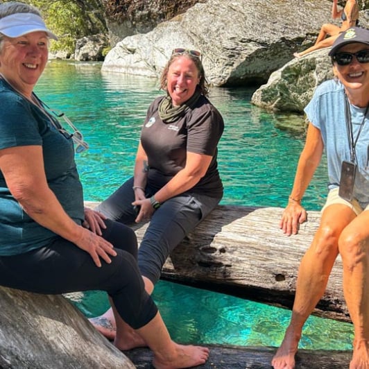 1 Guide Shona and Female Travellers Routeburn Track 07MAR25