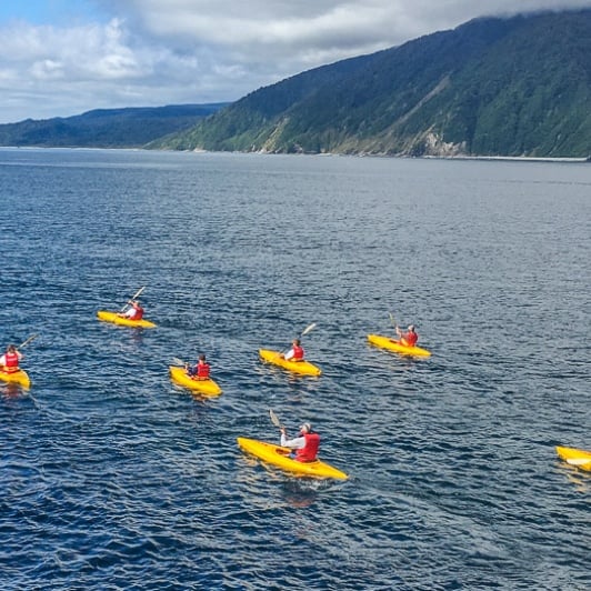 Kayak Milford Sound, Fiordland New Zealand