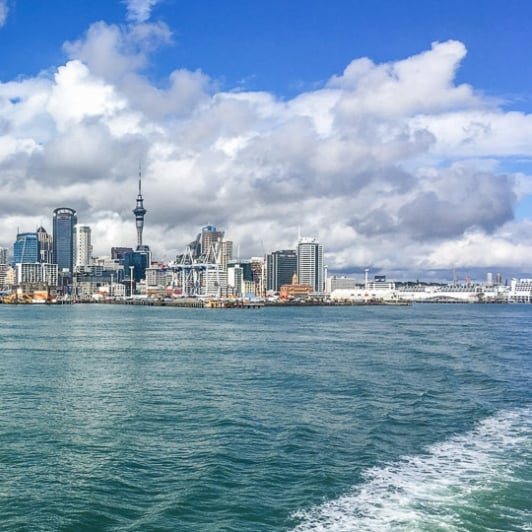 Cruise from Auckland to Waiheke Island, New Zealand