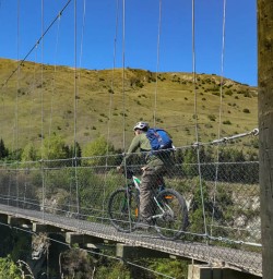 Arrowtown to Gibbston bike trail
