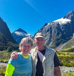 couple in firodland national park RM26JAN26