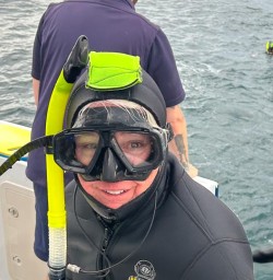 dolphin swim in Kaikoura MP24NOV25