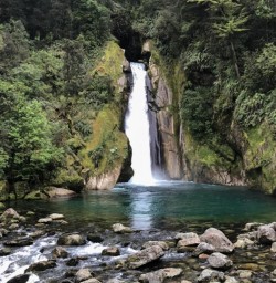 Giant Gate Waterfalls at Milford Track, Fiordland National Park Southland New Zealand