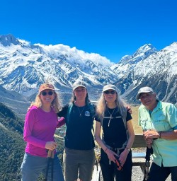 group hike Red Tarns Aoraki Moutn Cook National Park PS27OCT26