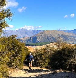 guest Rocky Mountain Track Wanaka PS16FEb26