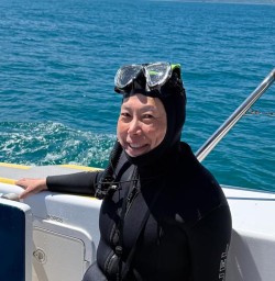 guest dolphin swim KC17NOV25