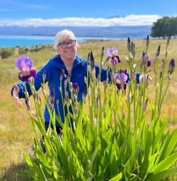 guest flowers Lake Tekapo MP10NOV25