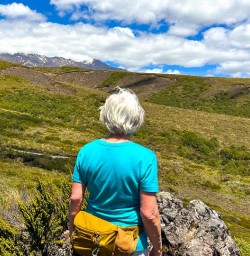 guest hiking Tongariro National park SN27JAN26