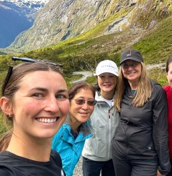 guests and guide Brynee on Milford track PS01DEc25