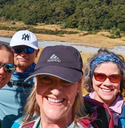 guests and guide Corinne in Siberia Valley PS02AMr26