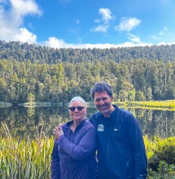 guests and guide Ross at Lake Matheson GE24NOV25