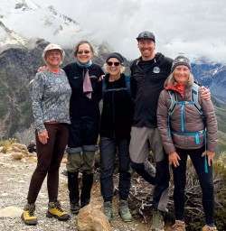 guests and guide Ryan in Mt cook national park RM12JAN26