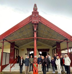 guests at Kohutapu Lodge marae SN13JAN26