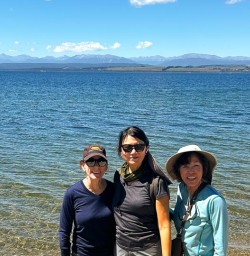 guests at Lake in Fiordland PS19JAN26