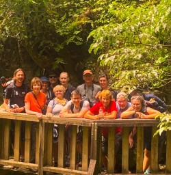 guests at waitomo glowworm caves GN09FEB26