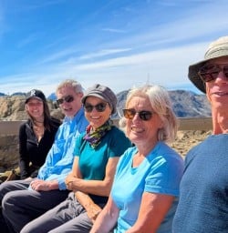 guests day hike in mt cook national park KC16MAR26