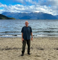 guests enjoy views on kepler track GE30MAR26