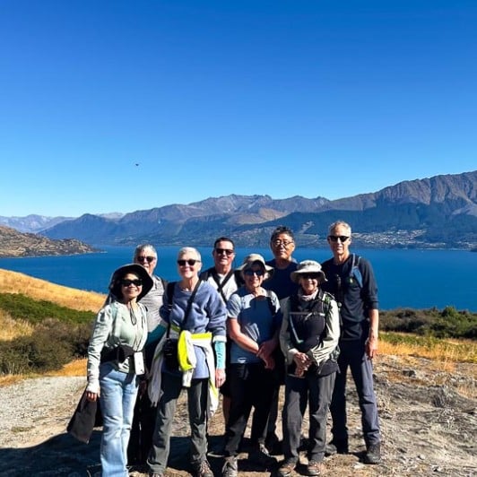 guests explor Queenstown trails RM23MAR26