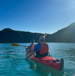 guests explore Abel Tasman National Park on kayaks GE09MAR26