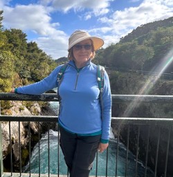 guests explore Huka Falls SN17FEB26