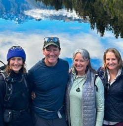 guests explore Lake Matheson GE09MAR26