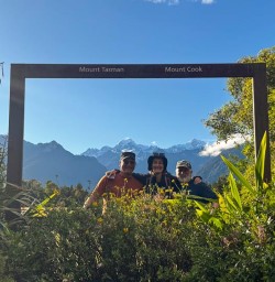 guests explore Lake Matheson MP02FEb26