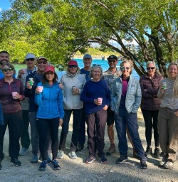 guests explore Lake Wakatipu PS24NOV25