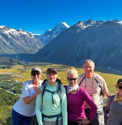 guests explore Mt cook National park GE26JAn26