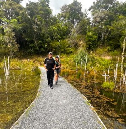 guests explore North Island Volcanic Valley SN27JAN26