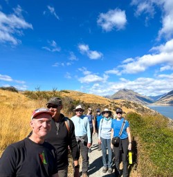 guests explore Queenstown MP09MAR26