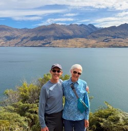 guests explore Rocky Mountain Track in Wanaka MP23FEB26