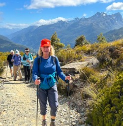 guests explore Routeburn track in fiordland MP19JAN26