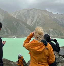 guests explore mt cook National Park Lake PS24NOV25