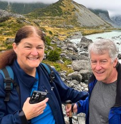 guests explore mt cook national park GE16MAR26