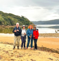 guests explore stewart island GW10FEB26