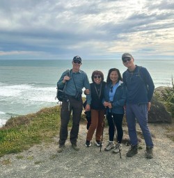 guests explore west coast MP09FEB26