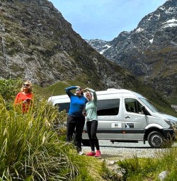 guests exploring Fiordland National park PS29DEC25