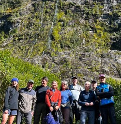 guests exploring Milford Track GE09MAR26