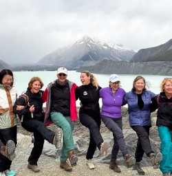 guests exploring Mt Cook Aoraki National Park RM17NOV25