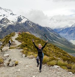 guests exploring Mt Cook National Park RM12JAN26