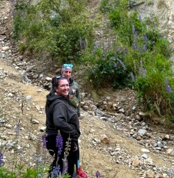 guests exploring Omarama Clay Cliffs PS29DEC25