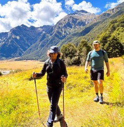 guests exploring Siberia Valley PS23FEB26