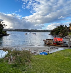 guests exploring Stewart Island GW09DEC25