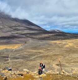 guests exploring Tongariro National Park GN17NVO25