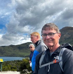 guests exploring Wanaka GE24NOV25