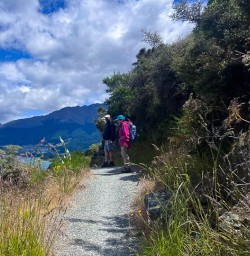 guests exploring Wanaka PS22DEC25