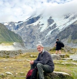 guests exploring in Mt Cook National Park PS23MAR27